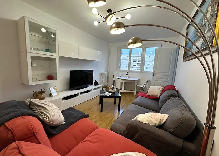 4 Beds Apartment Close Paris Center